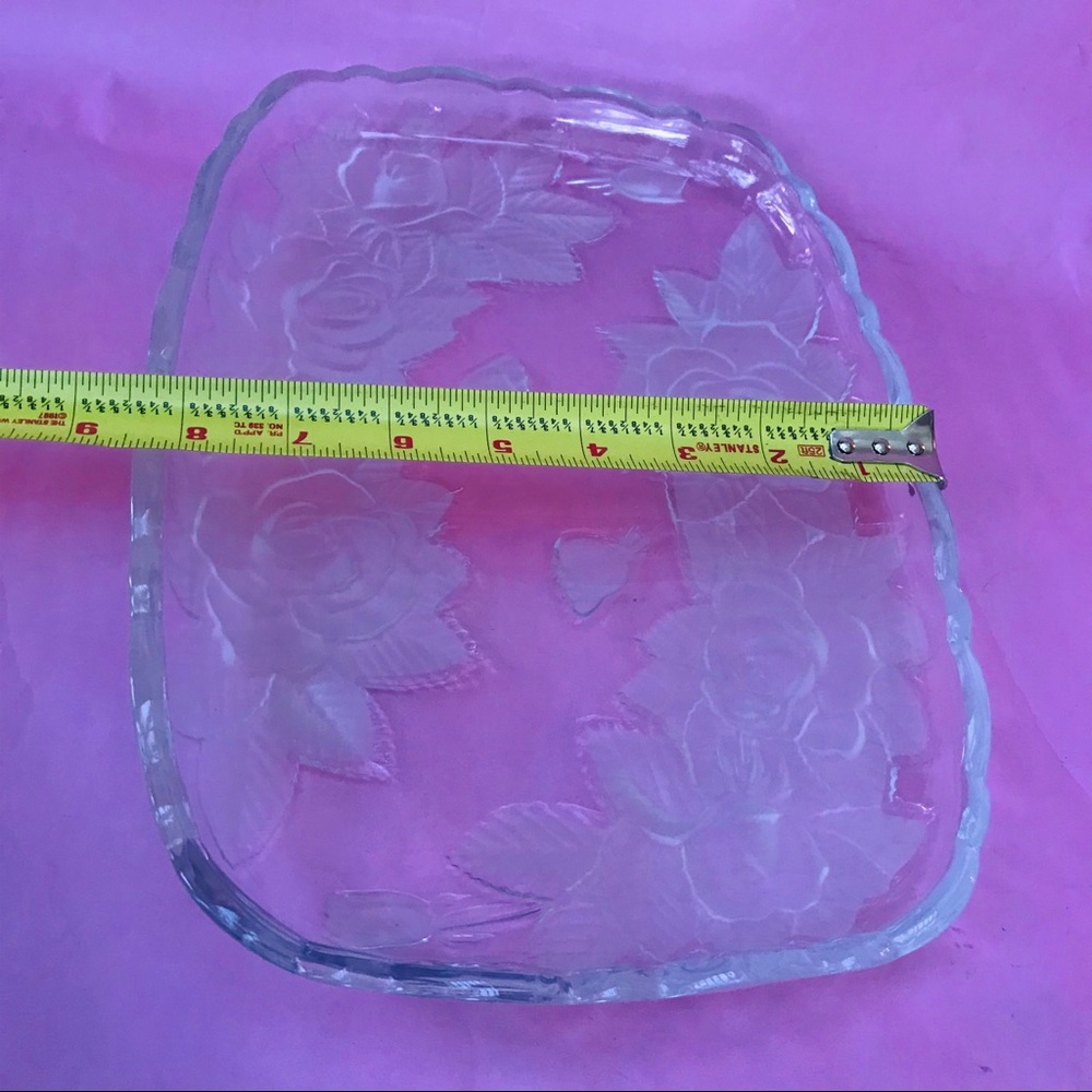Vintage glass sandwich tray - Picture 5 of 8